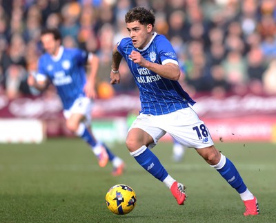 170126 - Bradford City v Cardiff City - Sky Bet League 1 - Alex Robertson of Cardiff