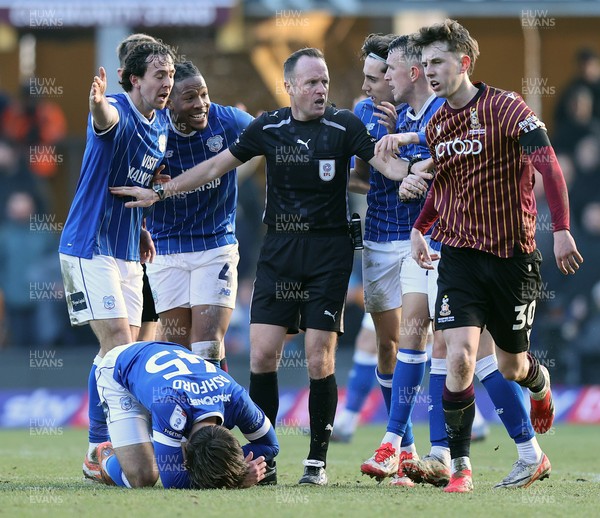 170126 - Bradford City v Cardiff City - Sky Bet League 1 - Players complain to referee David Rock as Cian Ashford of Cardiff is hacked down again