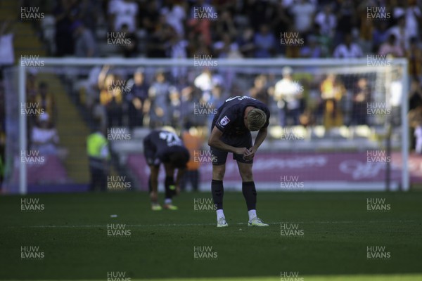 130822 - Bradford City v Newport County - Sky Bet League 2 - Dejected Newport players at full time 