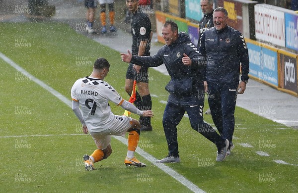 241020 - Bradford City v Newport County - Sky Bet League 2 - Padraig Amond of Newport County celebrates scoring his goal in the 1st half to the delight of Manager Mike Flynn [rt]