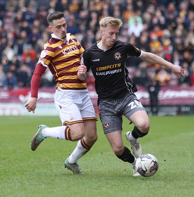 270424 - Bradford City v Newport County - Sky Bet League 2 - Harry Charsley of Newport County and Jamie Walker of Bradford City