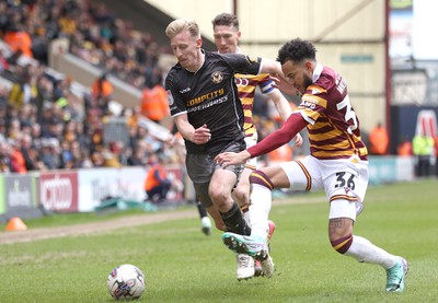 270424 - Bradford City v Newport County - Sky Bet League 2 - Harry Charsley of Newport County and Tyreik Wright of Bradford City