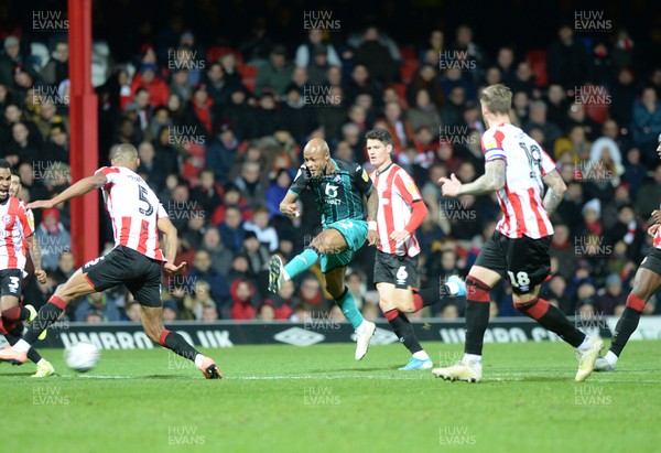 261219 - Brentford v Swansea City - Sky Bet Championship -   Andre Ayew shoots for Swansea