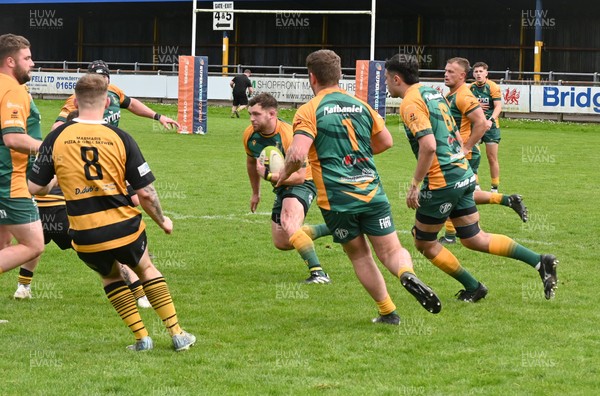 260425 - Bridgend Athletic v Skewen - Admiral National League 1 West Central - 
