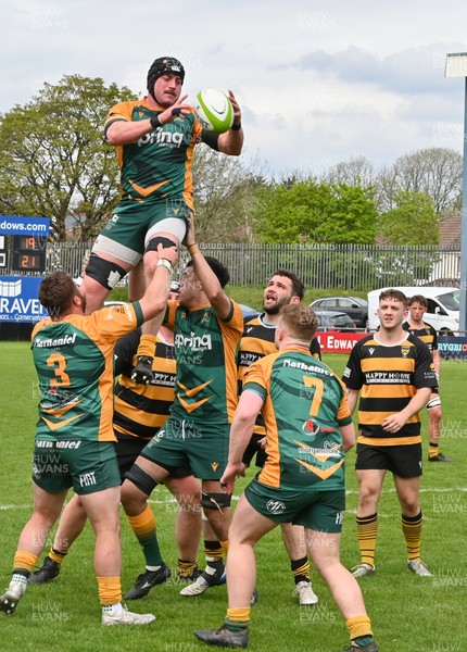 260425 - Bridgend Athletic v Skewen - Admiral National League 1 West Central - 