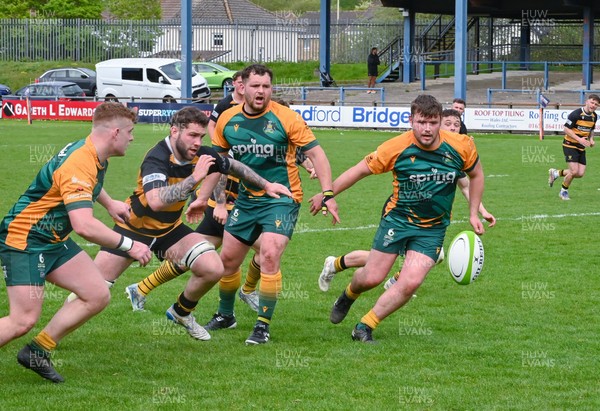 260425 - Bridgend Athletic v Skewen - Admiral National League 1 West Central - 