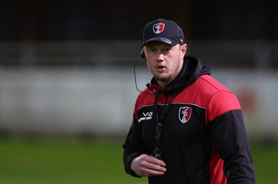 250925 - Bridgend Ravens RFC v Aberavon RFC, Super Rygbi Cymru - Aberavon defence coach Nick White