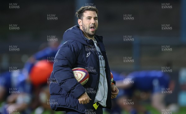 250925 - Bridgend Ravens RFC v Aberavon RFC, Super Rygbi Cymru - Bridgend head coach Scott Baldwin