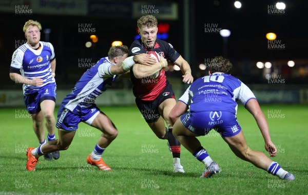 250925 - Bridgend Ravens RFC v Aberavon RFC, Super Rygbi Cymru - Frankie Jones of Aberavon dives in to score try