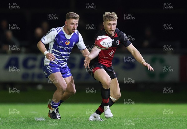 250925 - Bridgend Ravens RFC v Aberavon RFC, Super Rygbi Cymru - Frankie Jones of Aberavon and Lloyd Wilkins of Bridgend compete for the ball