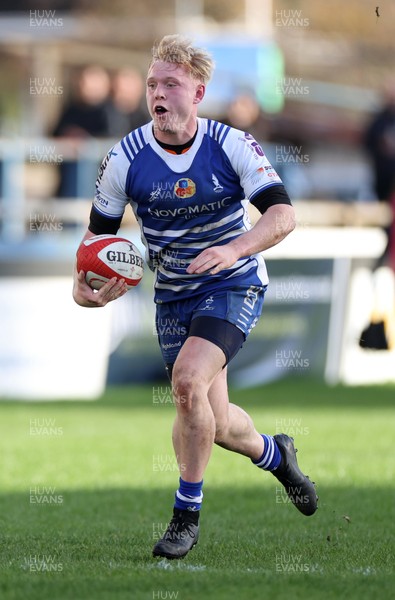 081125 - Bridgend Ravens v RGC - Super Rygbi Cymru - Ben Evans of Bridgend 