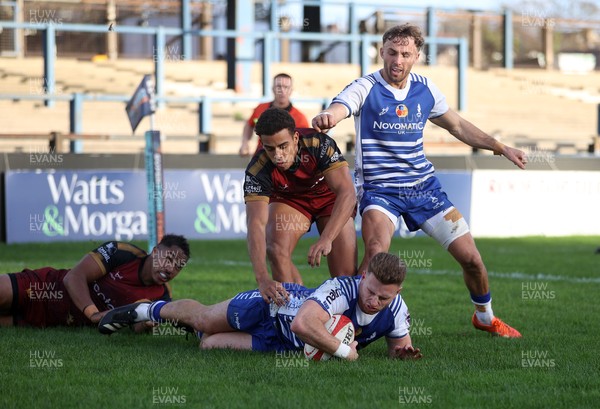 081125 - Bridgend Ravens v RGC - Super Rygbi Cymru - Lloyd Wilkins of Bridgend scores a try