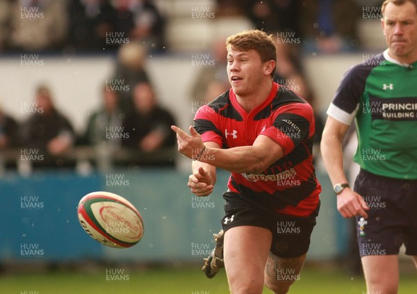 031112 Bridgend RFC v Aberavon RFC - Principality Premiership -Aberavon's Joseph Heatley spins the ball out 