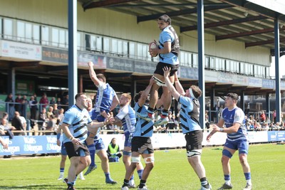 050425 - Bridgend v Cardiff RFC - Super Rygbi Cymru (SRC) - Mackenzie Martin of Cardiff wins lineout ball