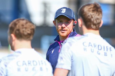 050425 - Bridgend v Cardiff RFC - Super Rygbi Cymru (SRC) - Head Coach of Cardiff RFC Dan Fish