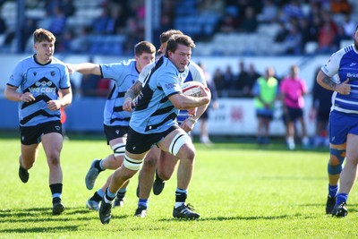 050425 - Bridgend v Cardiff RFC - Super Rygbi Cymru (SRC) - Aled Ward of Cardiff bursts through the Bridgend Ravens defence to score a try