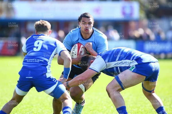 050425 - Bridgend v Cardiff RFC - Super Rygbi Cymru (SRC) - Mackenzie Martin of Cardiff takes on Harvey Nash(9) and Travis Huntley of Bridgend Ravens