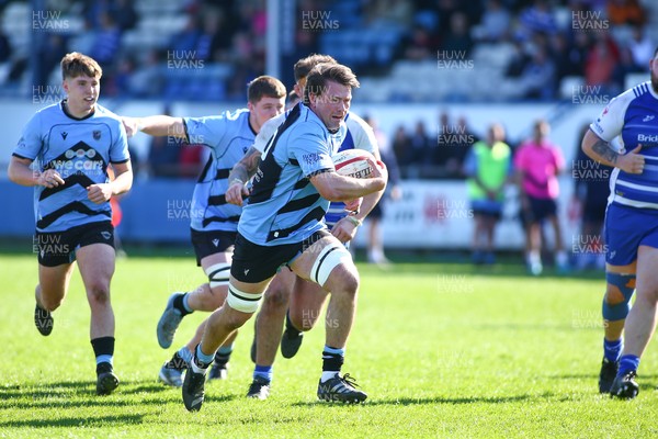 050425 - Bridgend v Cardiff RFC - Super Rygbi Cymru (SRC) - Aled Ward of Cardiff bursts through the Bridgend Ravens defence to score a try