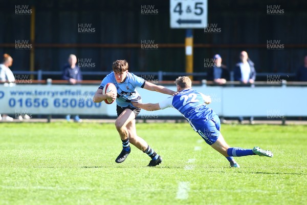 050425 - Bridgend v Cardiff RFC - Super Rygbi Cymru (SRC) - Matty Young of Cardiff brushes off Coum Nott of Bridgend Ravens