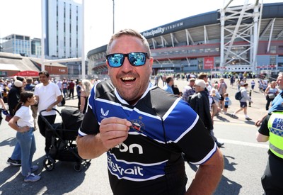 100525 - Bristol Bears v Bath Rugby - Gallagher Premiership - Fans outside the stadium