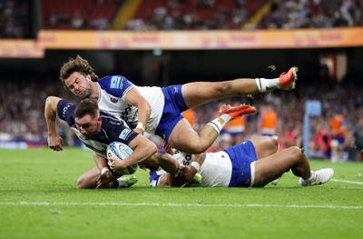 100525 - Bristol Bears v Bath Rugby - Gallagher Premiership - Rich Lane of Bristol is tackled by Tom de Glanville of Bath 