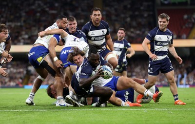 100525 - Bristol Bears v Bath Rugby - Gallagher Premiership - Gabriel Ibitoye of Bristol finds a gap to dive over the line and score a try