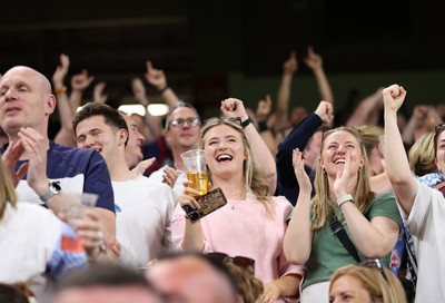 100525 - Bristol Bears v Bath Rugby - Gallagher Premiership - Bristol fans celebrate their team scoring a try