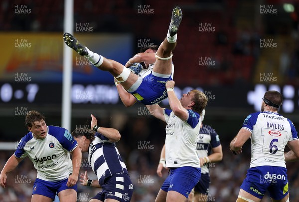 100525 - Bristol Bears v Bath Rugby - Gallagher Premiership - Ewan Richards of Bath collides with Benhard Janse van Rensburg of Bristol whilst being lifted by Archie Griffin in the air