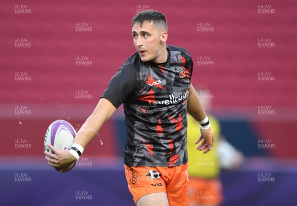 180920 - Bristol Bears v Dragons - European Rugby Challenge Cup - Sam Davies of Dragons during the warm up