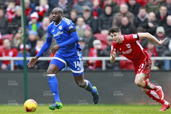 140117 - Bristol City v Cardiff City - Sky Bet Championship  Souleymane Bamba of Cardiff City breaks clear from Callum O'Dowda of Bristol City by Huw Evans Agency