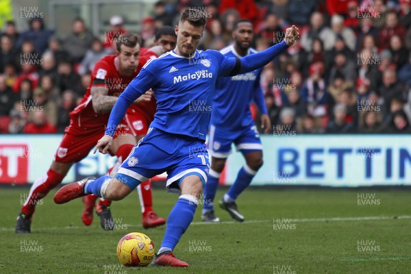 140117 - Bristol City v Cardiff City - Sky Bet Championship  Anthony Pilkington of Cardiff City scores his side's first goal from a penalty kick by Huw Evans Agency