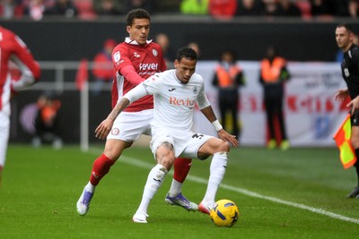 221125 - Bristol City v Swansea City - Sky Bet Championship - Ronald of Swansea City