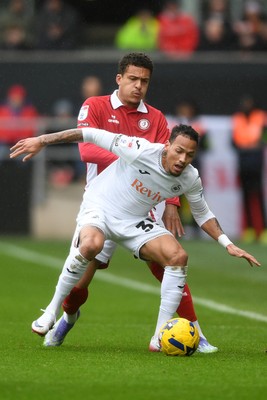 221125 - Bristol City v Swansea City - Sky Bet Championship - Ronald of Swansea City