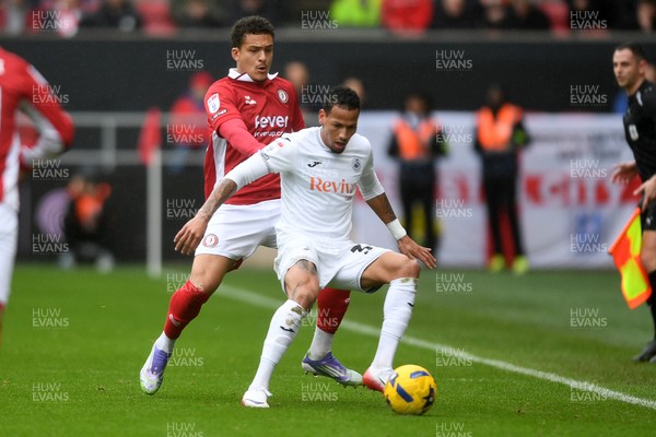 221125 - Bristol City v Swansea City - Sky Bet Championship - Ronald of Swansea City