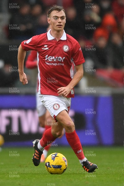 221125 - Bristol City v Swansea City - Sky Bet Championship - Scott Twine of Bristol City
