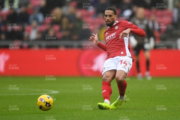 221125 - Bristol City v Swansea City - Sky Bet Championship - Zak Vyner of Bristol City