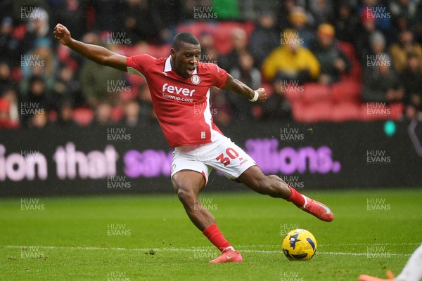 221125 - Bristol City v Swansea City - Sky Bet Championship - Sinclair Armstrong of Bristol City