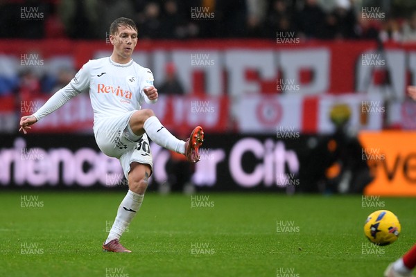 221125 - Bristol City v Swansea City - Sky Bet Championship - Ethan Galbraith of Swansea City