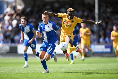 220826 - Bristol Rovers v Newport County - Sky Bet League 2 - Shaquille Gwengwe of Newport County lobs the ball over the keeper to score a goal