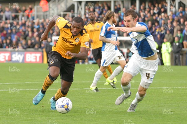 241015 - Bristol Rovers v Newport County - Sky Bet League 2 -Lenell John Lewis of Newport County takes on Tom Lockyer of Bristol Roversl