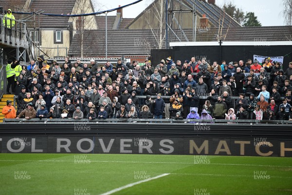 310126 - Bristol Rovers v Newport County - Sky Bet League 2 - Newport fans