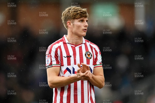 310126 - Bristol Rovers v Newport County - Sky Bet League 2 - Dejected Tom Davies of Newport County
