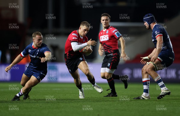 111122 - Bristol Bears v Cardiff Rugby - Friendly - Cameron Winnett of Cardiff 