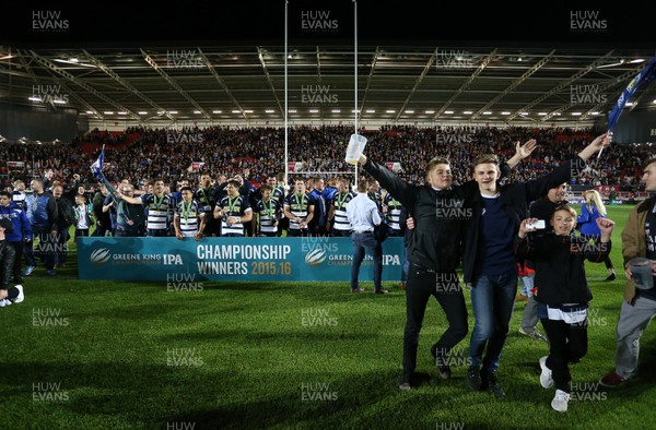 250516 - Bristol Rugby v Doncaster Knights - Championship Final - Fans invade the pitch as Bristol celebrate