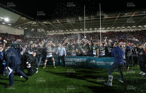 250516 - Bristol Rugby v Doncaster Knights - Championship Final - Bristol celebrate winning the Championship