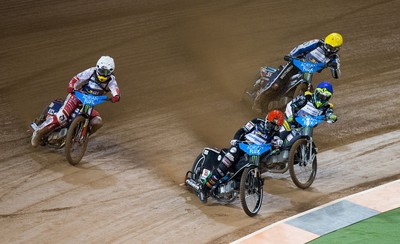 210718 - British FIM Speedway Grand Prix, Cardiff - Tai Woffinden of Great Britain leads the riders around the track in the first race