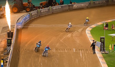 210718 - British FIM Speedway Grand Prix, Cardiff - Bartosz Zmarzlik from Poland leads Tai Woffinden of Great Britain to win the British FIM Speedway Grand Prix