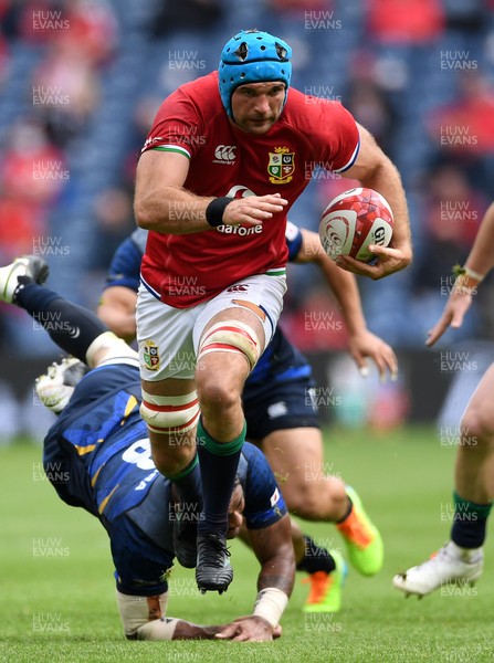 260621 - British & Irish Lions v Japan - The Vodafone 1888 Cup - Tadhg Beirne of British & Irish Lions makes a break to score a try