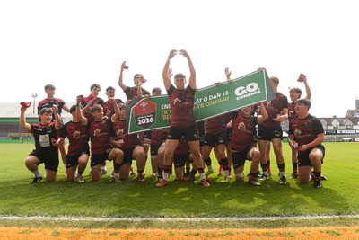 270426 - Bro Teifi v Maes Y Gwendraeth - Road to Principality Finals - Boys U18s Plate - Bro Teifi players celebrate lifting the plate at full time
