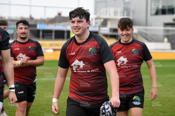 270426 - Bro Teifi v Maes Y Gwendraeth - Road to Principality Finals - Boys U18s Plate - Bro Teifi celebrate at full time